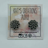 Chrysanthemum/Dahlia Resin Studs