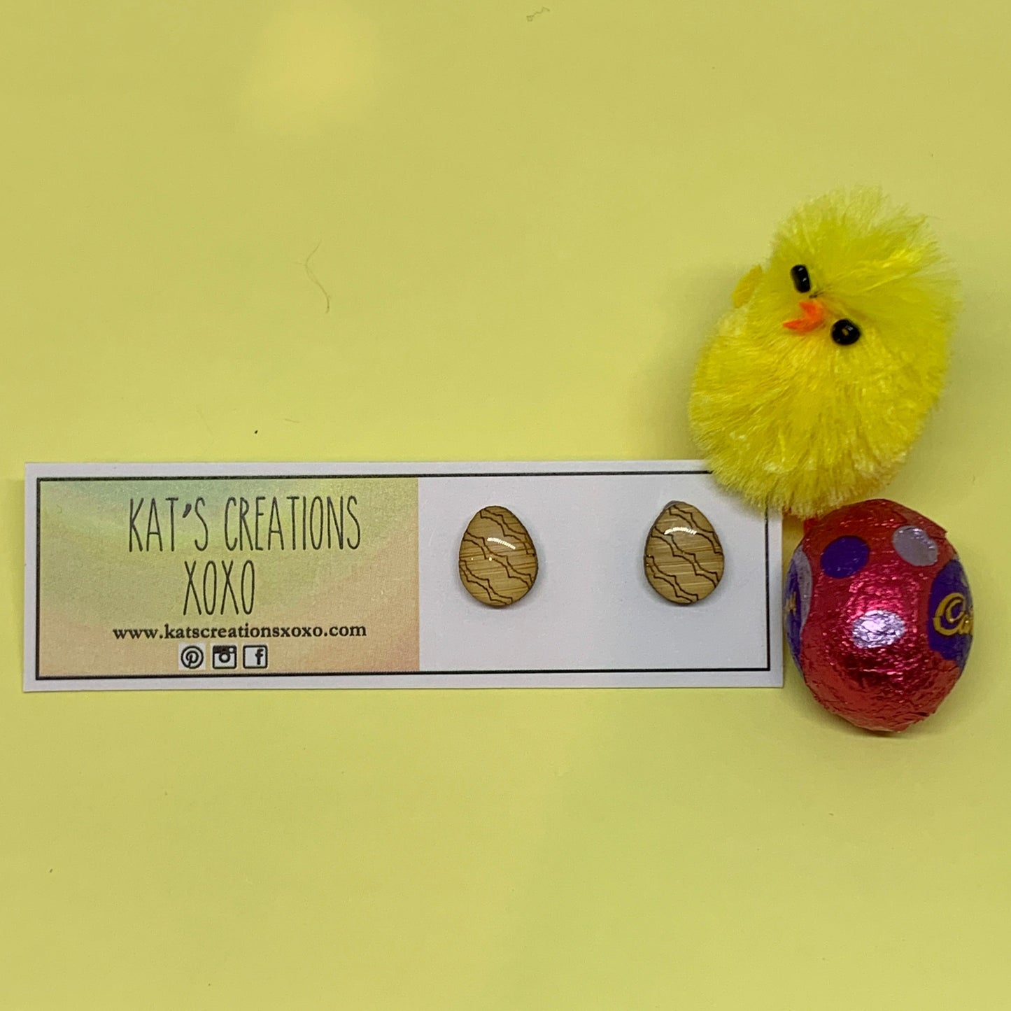 Wooden Easter egg studs