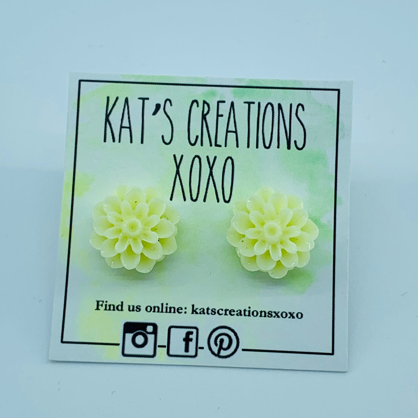 Chrysanthemum/Dahlia Resin Studs
