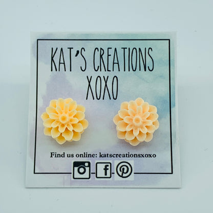 Chrysanthemum/Dahlia Resin Studs