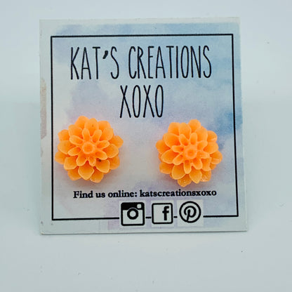 Chrysanthemum/Dahlia Resin Studs