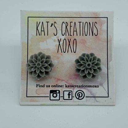 Chrysanthemum/Dahlia Resin Studs