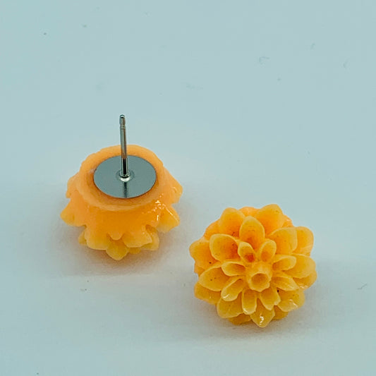 Chrysanthemum/Dahlia Resin Studs