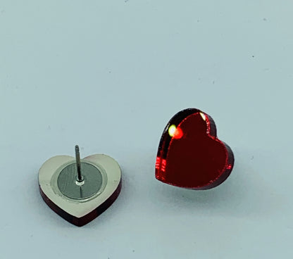 I Heart U in Mirror, Mirror on the Wall Studs